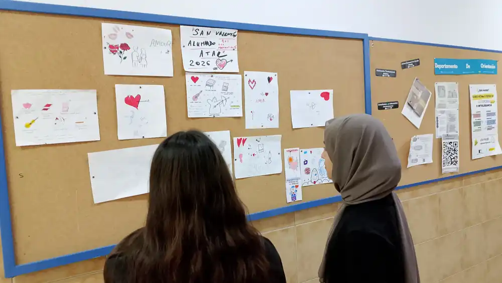 Un san Valentín muy musical en los Institutos Los Manantiales de Torremolinos, Juan Ramón Jiménez de Málaga, Galileo de Alhaurín de la Torre y Gerald Brenan de Alhaurín de la Torre