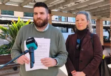 VOX reclama en Coín medidas urgentes de conciliación familiar y exige frenar la regularización masiva “sin control”