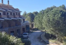 Vecinos de Alhaurín Golf denuncian ocupaciones en viviendas y piden soluciones