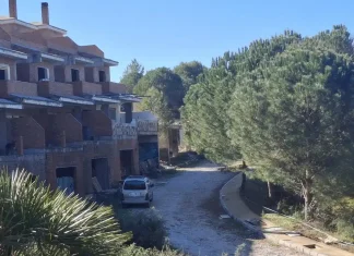 Vecinos de Alhaurín Golf denuncian ocupaciones en viviendas y piden soluciones