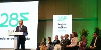 Las Banderas de Andalucía por el 28F reconocen el alto nivel de compromiso, la excelencia y el liderazgo de Málaga