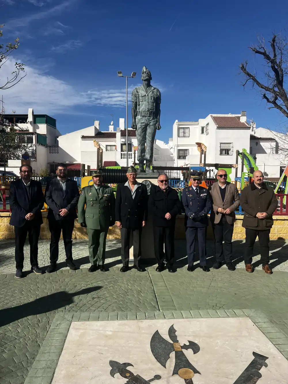 Alhaurín de la Torre acoge el final de la marcha por el 40 aniversario del traslado de la Academia de Mandos Legionarios