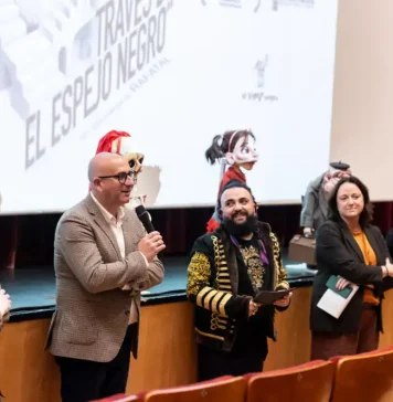 La Diputación apoya el documental de Rafatal ‘A través de El Espejo Negro’, que se estrenará en el Festival de Málaga