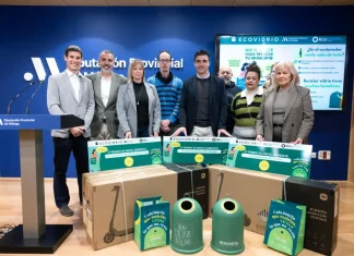 La Diputación, el Consorcio de Residuos Sólidos Urbanos y Ecovidrio premian a ayuntamientos y ciudadanos por su implicación en el reciclaje
