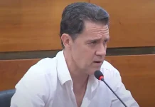 VOX denuncia la actitud “caciquil y dictatorial” del alcalde del PP tras expulsar a su portavoz del Pleno del 8M en Alhaurín de la Torre