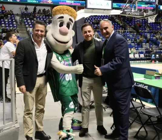 Torrox es protagonista en el triunfo de Unicaja Málaga ante el Casademont Zaragoza en la campaña ‘Nuestra provincia juega’