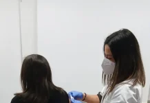 Málaga-Guadalhorce activa jornadas de vacunación sin cita contra el herpes zóster los días 15 y 16 de abril