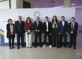 La Diputación de Málaga entrega los II Premios ‘Profeta en tu tierra’ a Sarah Almagro y Rubén Roldán