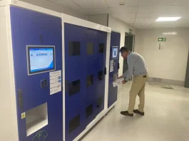 El Hospital de Antequera instala un sistema automatizado de dispensación de pijamas