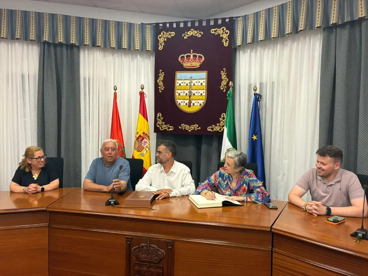 La Junta ayuda a Villanueva del Trabuco a mejorar equipamientos y servicios para fijar la población