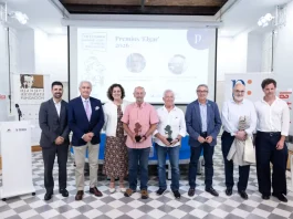 Enrique y Napi reivindican la viñeta como un ejercicio de libertad y pensamiento crítico en los Premios Elgar Premios Nacionales ‘Elgar’ de Viñetas Periodísticas