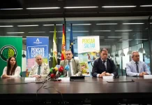 Una zambullida imprudente puede cambiar una vida para siempre: la Junta alerta del riesgo de saltar al agua sin comprobar la profundidad