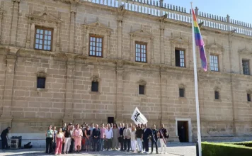 Loles López reivindica una Andalucía “diversa y plural” y llama a defender la libertad, el respeto y la igualdad “los 365 días del año” Loles López reivindica una Andalucía “diversa y plural” y llama a defender la libertad, el respeto y la igualdad “los 365 días del año”