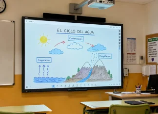 La Junta aclara el incidente de las pantallas digitales en los colegios andaluces: no hubo hackeo ni fuga de datos