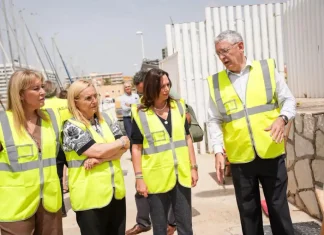 La Junta concluirá este año las obras del muelle de suministro de combustible del puerto de Fuengirola La Junta concluirá este año las obras del muelle de suministro de combustible del puerto de Fuengirola