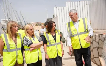La Junta concluirá este año las obras del muelle de suministro de combustible del puerto de Fuengirola La Junta concluirá este año las obras del muelle de suministro de combustible del puerto de Fuengirola