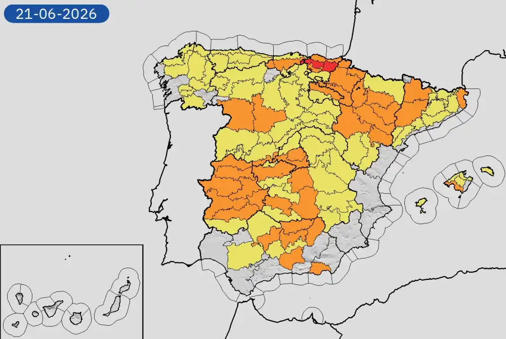 El verano comienza con la primera ola de calor de 2026 y temperaturas de hasta 42 grados en Andalucía