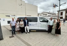 La Diputación financia la adquisición de dos vehículos adaptados para las asociaciones AEFAS y GDR Valle del Guadalhorce de Pizarra