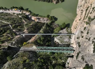El nuevo puente colgante del Caminito del Rey, de 110 metros de largo, se abre al público el miércoles 10 de junio