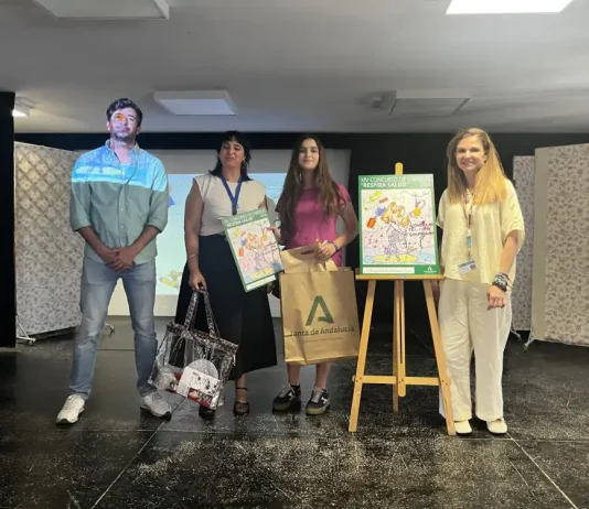 El Área Sanitaria Serranía entrega los premios del XIV Concurso de Carteles «Respira Salud» El Área Sanitaria Serranía entrega los premios del XIV Concurso de Carteles "Respira Salud"