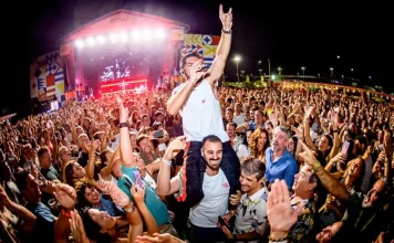 Amaia, León Benavente y Siloé conquistan un BRISA Festival abarrotado en el Puerto de Málaga Amaia, León Benavente y Siloé conquistan un BRISA Festival abarrotado en el Puerto de Málaga