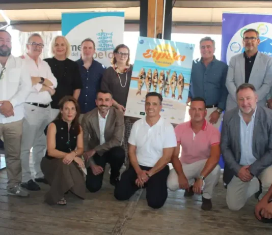 Torremolinos presenta el cartel del XII Concurso de Espetos de la Costa del Sol 2026