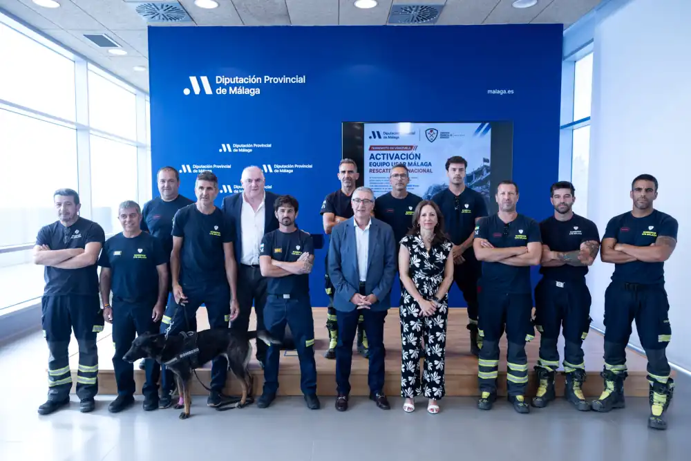 La Diputación reconoce la labor de los bomberos del Consorcio Provincial que han participado en las tareas de búsqueda y rescate en Venezuela