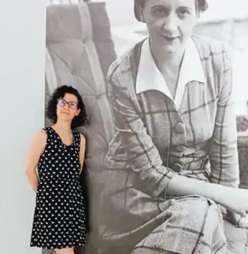 La escritora veleña Andrea Aranda presentará en Málaga su ensayo sobre María Zambrano y el pensamiento oriental La escritora veleña Andrea Aranda presentará en Málaga su ensayo sobre María Zambrano y el pensamiento oriental