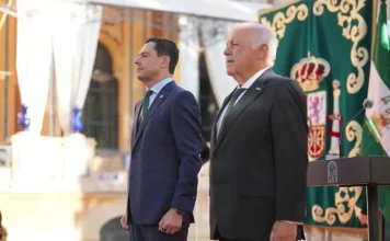 Juanma Moreno inicia su tercer mandato al frente de Andalucía reivindicando la estabilidad y la moderación Juanma Moreno inicia su tercer mandato al frente de Andalucía reivindicando la estabilidad y la moderación