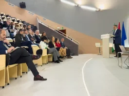 La Junta concede más de 421.000 euros a Málaga para formar a empleados públicos locales La Junta concede más de 421.000 euros a Málaga para formar a empleados públicos locales