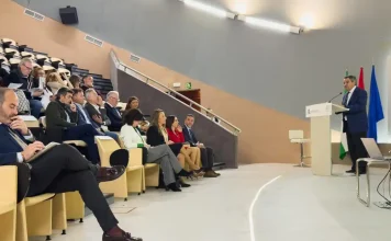 La Junta concede más de 421.000 euros a Málaga para formar a empleados públicos locales La Junta concede más de 421.000 euros a Málaga para formar a empleados públicos locales