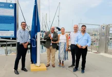 El Puerto de Caleta de Vélez recupera la Bandera Azul tras la modernización de sus instalaciones El Puerto de Caleta de Vélez recupera la Bandera Azul tras la modernización de sus instalaciones