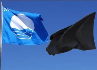 Banderas casiazulesperonegras Banderas casiazulesperonegras