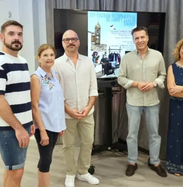 Torrox reunirá a grupos de España y Perú en el XLV Festival Internacional de Coros y Danzas Torrox reunirá a grupos de España y Perú en el XLV Festival Internacional de Coros y Danzas