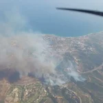 Más de 40 bomberos y 15 vehículos participaron en el gran operativo contra el incendio de Benahavís Más de 40 bomberos y 15 vehículos participaron en el gran operativo contra el incendio de Benahavís