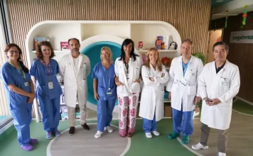 El Materno Infantil realiza una operación pionera en una paciente neonatal de un mes y tres kilos El Materno Infantil realiza una operación pionera en una paciente neonatal de un mes y tres kilos