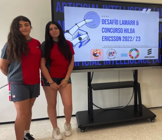 La alumna de El Pinar Julia Doblas; Premio extraordinario de Bachillerato y una de las 50 mejores estudiantes de Andalucía La alumna de El Pinar Julia Doblas; Premio extraordinario de Bachillerato y una de las 50 mejores estudiantes de Andalucía