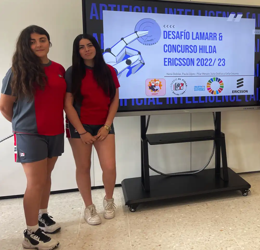La alumna de El Pinar Julia Doblas; Premio extraordinario de Bachillerato y una de las 50 mejores estudiantes de Andalucía