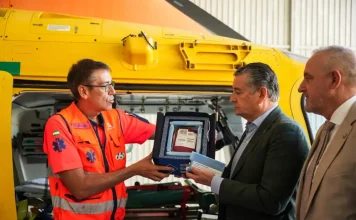 Sanidad culmina la implantación del servicio de transfusión sanguínea aérea en toda Andalucía Sanidad culmina la implantación del servicio de transfusión sanguínea aérea en toda Andalucía