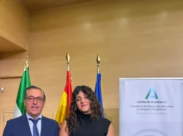 La alumna de El Pinar Julia Doblas; Premio extraordinario de Bachillerato y una de las 50 mejores estudiantes de Andalucía La alumna de El Pinar Julia Doblas; Premio extraordinario de Bachillerato y una de las 50 mejores estudiantes de Andalucía