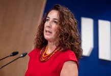La Diputación de Málaga asume con recursos propios el mayor proceso extraordinario de regularización de inmigrantes tramitado por los Servicios Sociales Comunitarios La Diputación de Málaga asume con recursos propios el mayor proceso extraordinario de regularización de inmigrantes tramitado por los Servicios Sociales Comunitarios