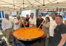 Más de 2.500 mayores disfrutarán este verano de la sexta edición de Gramola en la playa de Algarrobo Más de 2.500 mayores disfrutarán este verano de la sexta edición de Gramola en la playa de Algarrobo