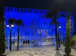 Algunos ayuntamientos de Málaga se tiñen de azul para dar visibilidad al Síndrome de Sjögren Algunos ayuntamientos de Málaga se tiñen de azul para dar visibilidad al Síndrome de Sjögren