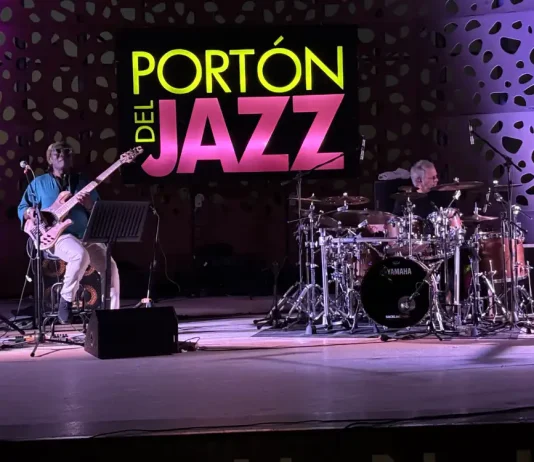 Brillante arranque del Portón del Jazz con Richard Bona y Dave Weckl como estrellas Brillante arranque del Portón del Jazz con Richard Bona y Dave Weckl como estrellas
