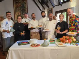 Medio centenar de restaurantes de la provincia participan en la Ruta Gastronómica del Tomate Huevo de Toro con el apoyo de la Diputación Medio centenar de restaurantes de la provincia participan en la Ruta Gastronómica del Tomate Huevo de Toro con el apoyo de la Diputación