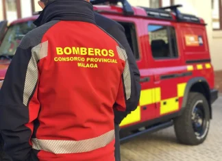 El Consorcio Provincial de Bomberos envía a Ávila un dispositivo de 15 efectivos y cinco vehículos para apoyar en las labores de extinción del incendio de Burgohondo El Consorcio Provincial de Bomberos envía a Ávila un dispositivo de 15 efectivos y cinco vehículos para apoyar en las labores de extinción del incendio de Burgohondo