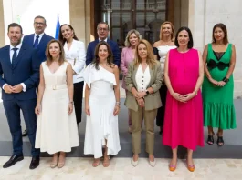 Carolina España pide a los nuevos delegados de la Junta en Málaga “cercanía, diálogo y capacidad para resolver” Carolina España pide a los nuevos delegados de la Junta en Málaga “cercanía, diálogo y capacidad para resolver”