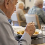 Las personas titulares de la Tarjeta Andalucía Junta 65 han disfrutado este primer semestre de más de 185.000 comidas a precio reducido Las personas titulares de la Tarjeta Andalucía Junta 65 han disfrutado este primer semestre de más de 185.000 comidas a precio reducido