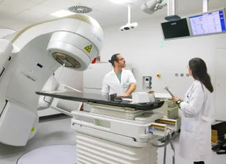 El Hospital Regional de Málaga incorpora un acelerador que reduce sesiones de radioterapia