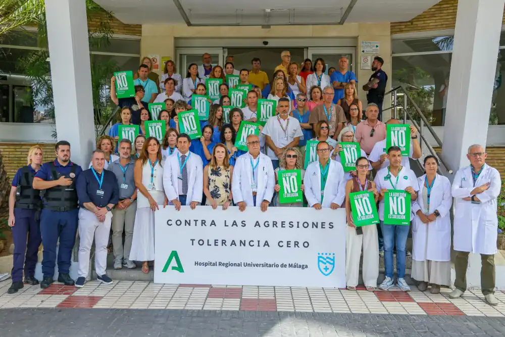 El Regional de Málaga expresa su rechazo tras la agresión a dos enfermeras de Urgencias